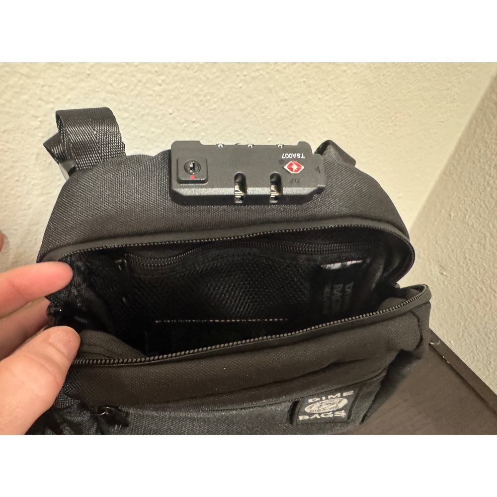 The Operator Locking Chest Bag‎ by Dime Bags-Black-NWT TSA Approved - Picture 6 of 8